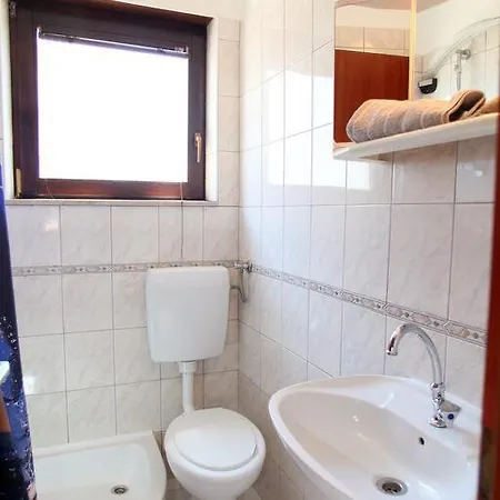 Bed & Breakfast Pansion Rozi *