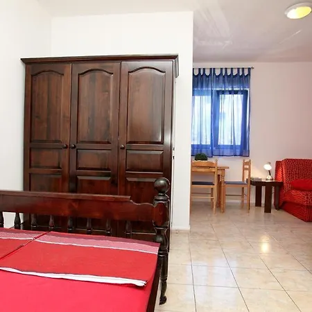 Pansion Rozi Trogir